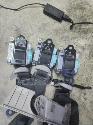 Toyota Prado 150 Front Seatbelts