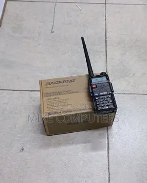 Baofeng UV-5R Walkie Talkie Dual PTT Radio