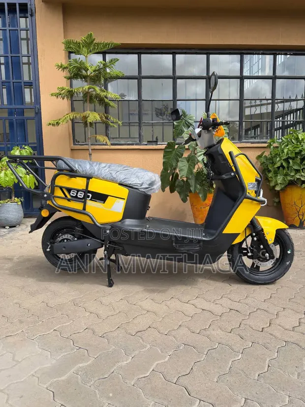 New 2022 L1 Electric Scooter - Yellow - 1