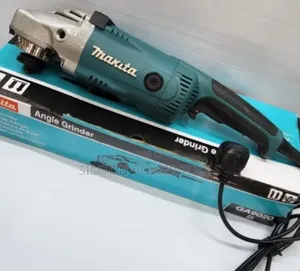 Makita GA9020 9-Inch Angle Grinder
