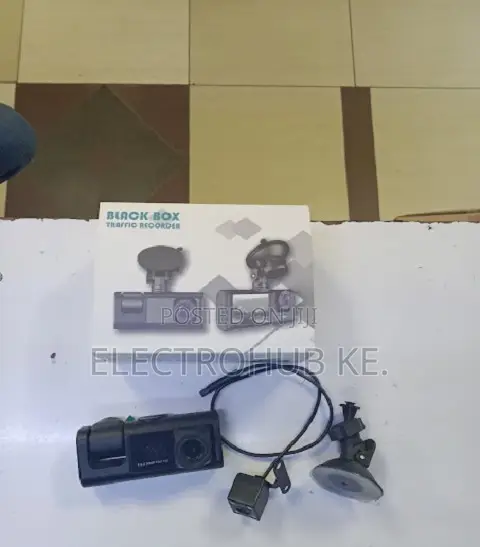 3-in-1 Vehicle Dash Camera with Reverse Camera - 1