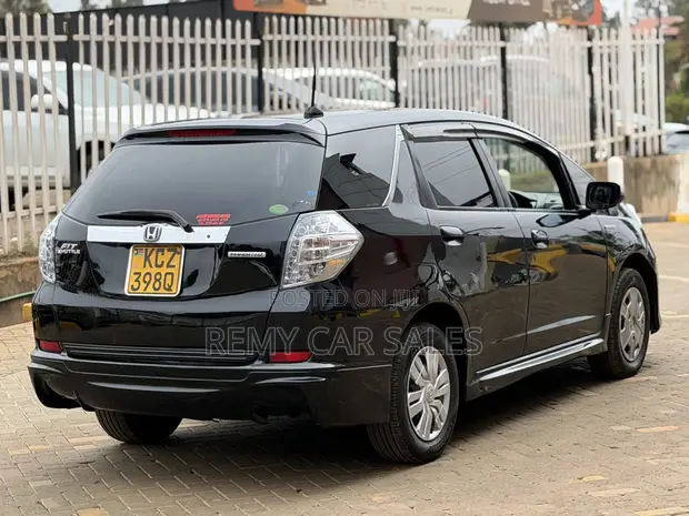 Honda Fit Shuttle 2013 Black - 1