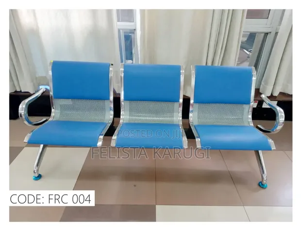 3-Link Unpadded Waiting Chair - 1