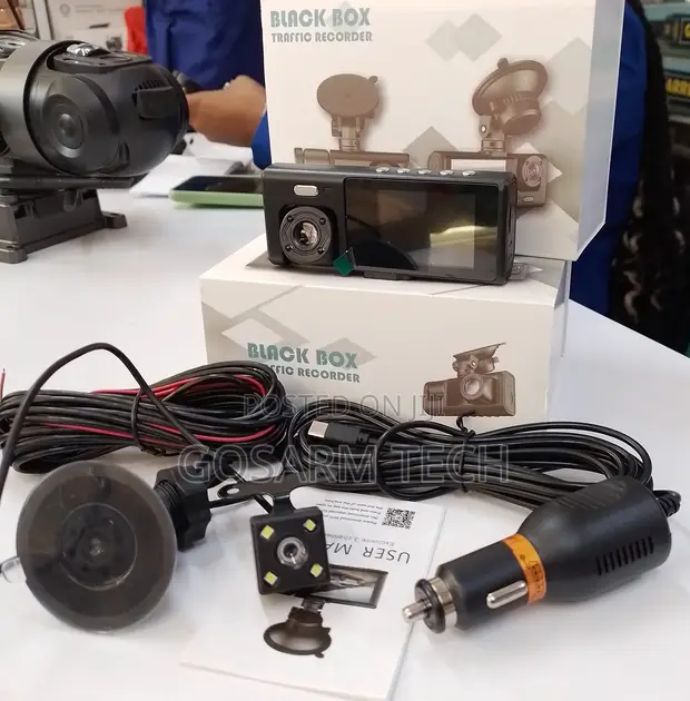 Black Box 3-in-1 Car Dashcam - Front, Rear, Interior - 1