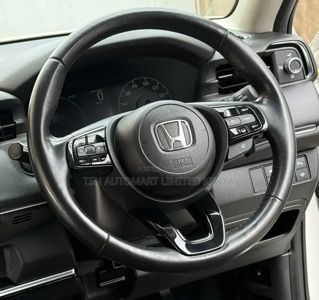Honda Vezel 1.5 2WD Hybrid 2021 Pearl - 1