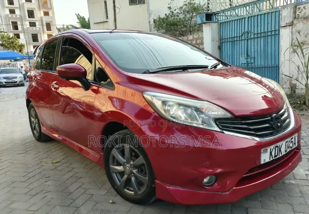 Nissan Note 2016 Red - 1