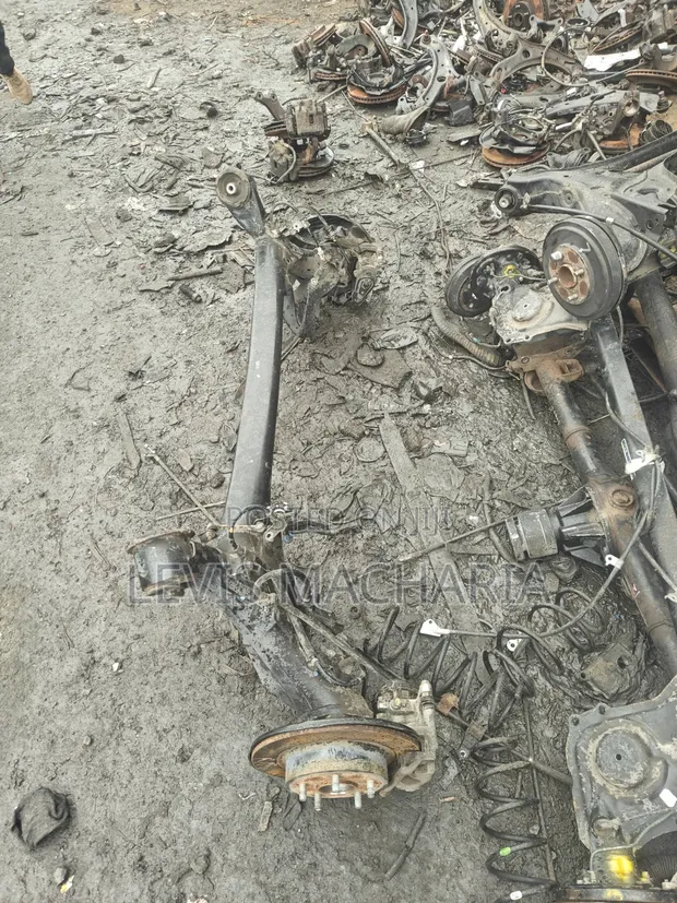 Honda Vezel Rear Axle - 1