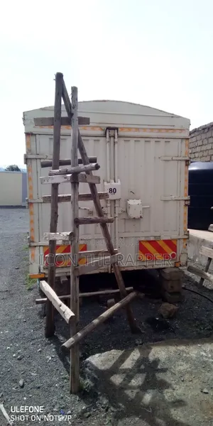 Mitsubishi Fuso FH Cover Body Truck