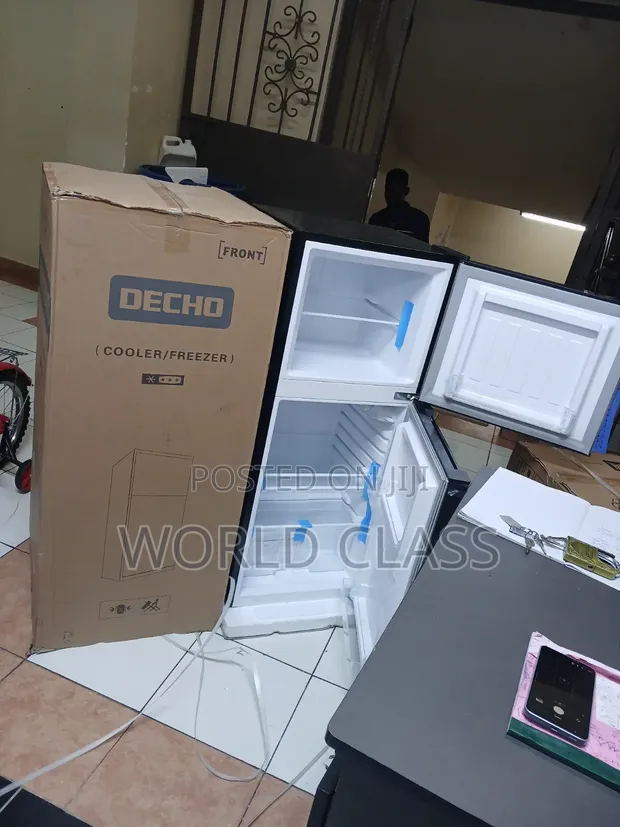 Decho Double-Door Cooler/Freezer 138 Litres - 1