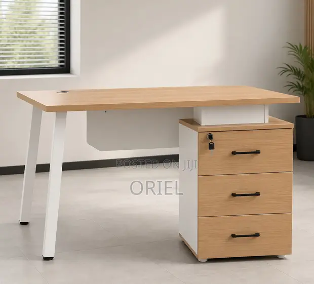 140cm Home Office Desk - Spacious Modern Computer Workstation - 1