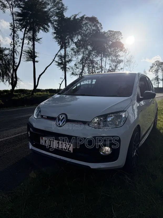 Volkswagen Up GTI 2018 White - 1