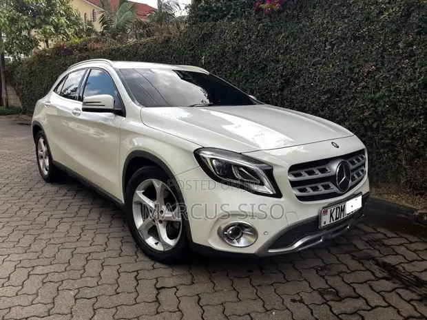 Mercedes-Benz GLA-Class 2017 - 1