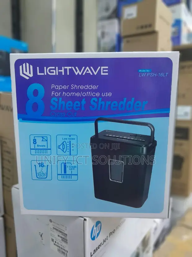 Lightwave 8 Sheets Shredder - 1