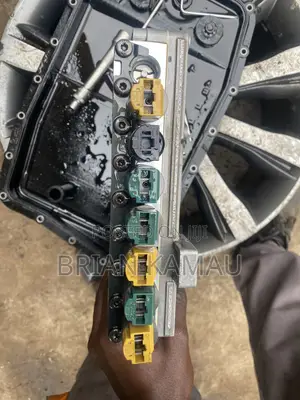 Land Rover Discovery 3/4 Valve Body (2011)
