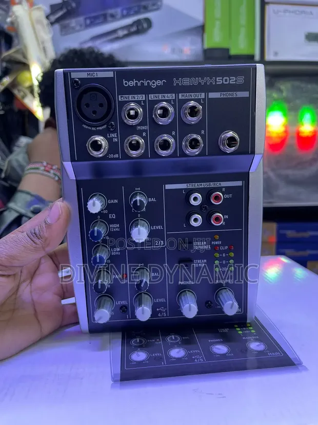 Behringer Xenyx 502SFX 5-Input Analog Mixer - 1