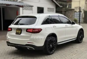 Mercedes-Benz GLC 250 Edition 1 (4MATIC) 2016