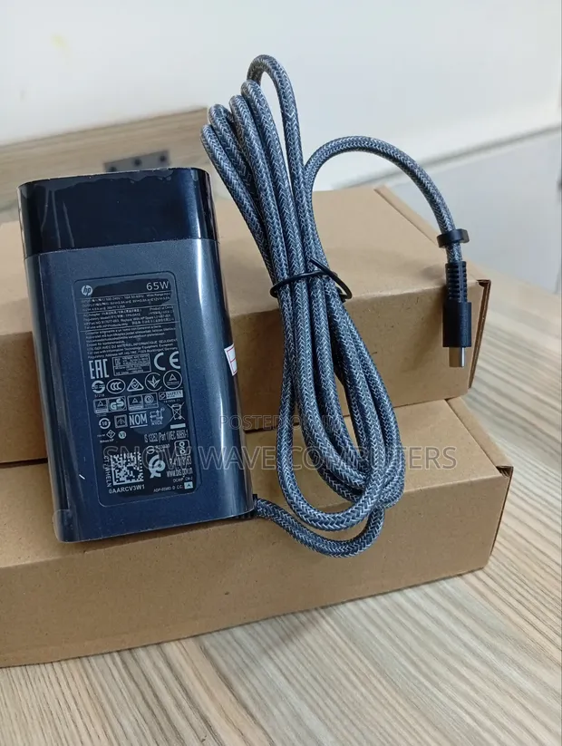 HP Original 65W USB-C Adapter - 1