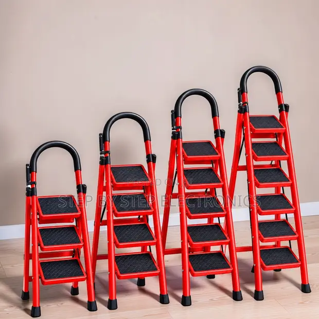 Heavy-Duty Folding Step Ladder (2-5 Steps) - 1
