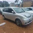 Toyota Sienta 2016 Silver - 3