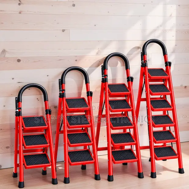 Heavy-Duty Folding Step Ladder (2-5 Steps) - 1