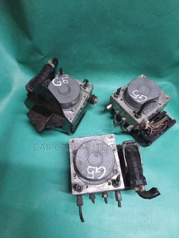 ABS Pump Daihatsu Mira (G5) - 1