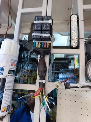 Universal 6-Way Relay and Fuse Box Assembly with Wiring Harness