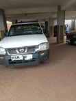 Nissan Hardbody 2005 White - 1