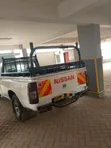 Nissan Hardbody 2005 White - 3
