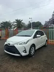 Toyota Vitz 1.0 FWD 5dr 2019 White - 3