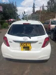Toyota Vitz 2012 Silver - 3