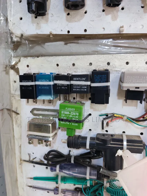 Relays za Flasher za Magari / Relays za Blinker za Signal za Kugeuka - 1