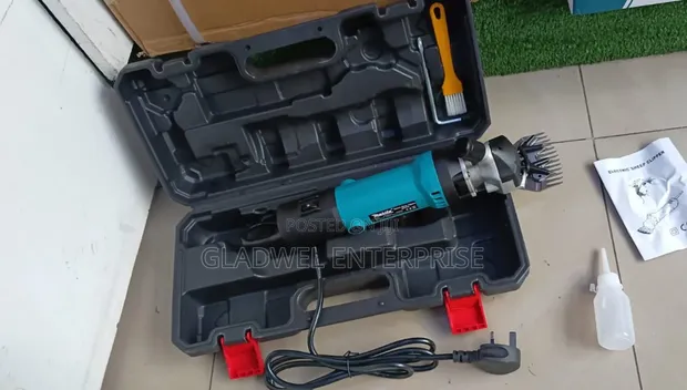 Makita Electric Sheep Shearing Kit - 1