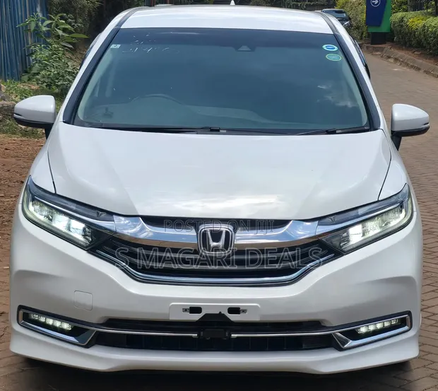 Honda Shuttle 1.5 Hybrid 2WD 2020 White - 1