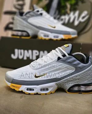 Nike Air Max Plus Tuned Air Shoes