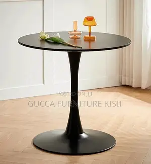 Black 4 Seater Round Dining Table