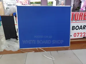 Medium Noticeboard 1200mm x 1200mm