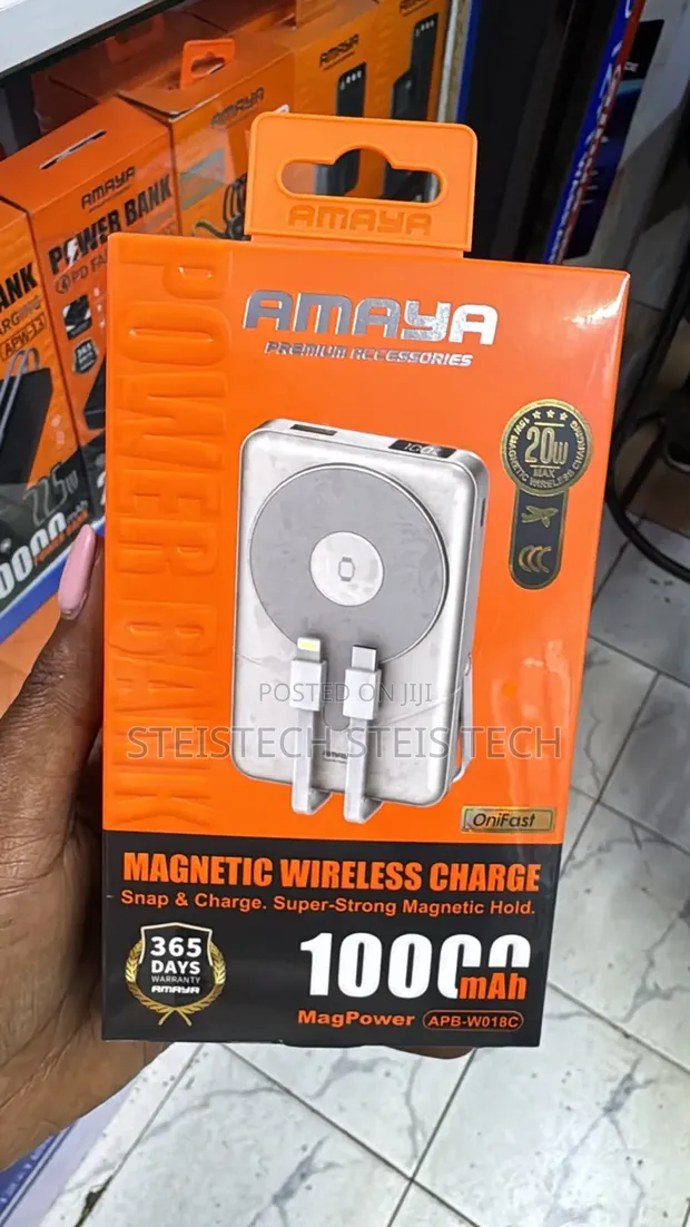Amaya Magnetic Wireless Charger - White - 1
