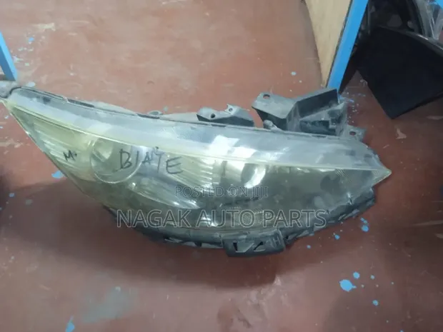 Mazda Biante 2010 Xenon Headlight - 1