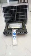 DP Solar Floodlight 200W with Remote - 1