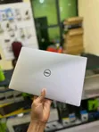 Dell XPS 13 9300 Laptop - Core i7, 16GB RAM, 512GB SSD - 2