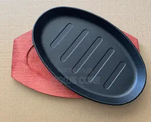 Sizzling Plate with Wooden Base