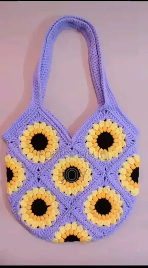 Lyn Multicolor Crochet Handbag