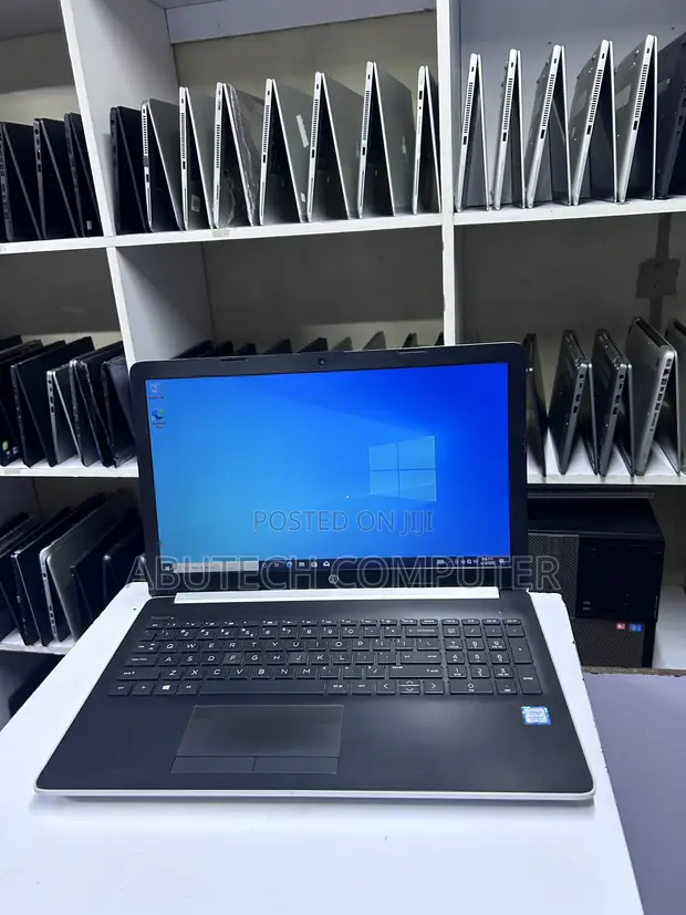 HP 15 Laptop - Intel Core i7, 8GB RAM, 256GB SSD - 1