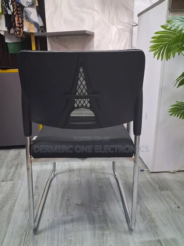 Executive Office Waiting Chair - Used - 1