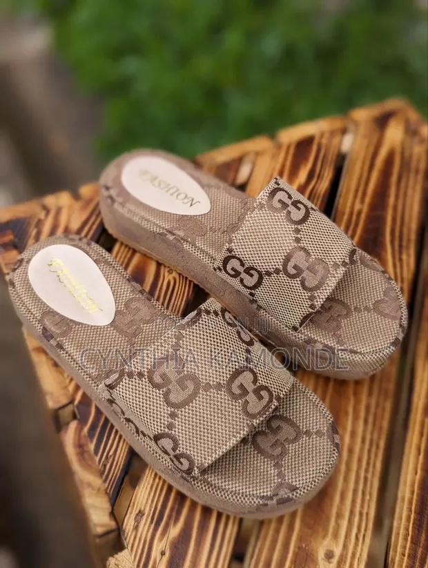 Brown Classic Sandals - Women's Size 40-42 - 1