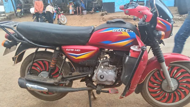 Bajaj Boxer 125 2026 Red - 1