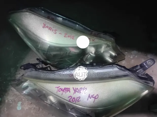 Used Toyota Vitz Headlights (2012) - 1