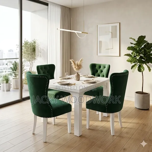 Luxury 4-Seater Emerald Green Velvet Dining Set - 1