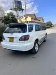 Toyota Harrier 2002 White - 2