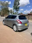 Suzuki Swift 2012 Gray - 1